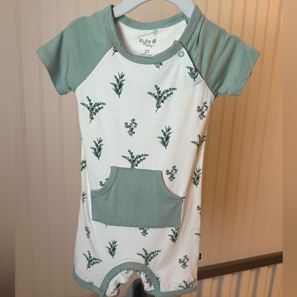 Kyte baby shortall eucalyptus print